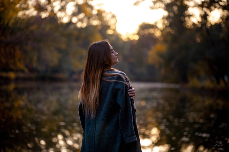 Дівчина,Вода,Захід,beauty,One Person,woman,Outdoors,Lifestyles,nature,Water,women,природа,Осінь,озеро,young adult,adult,жінки,краса,на відкритому повітрі,спосіб життя,молода людина,females,relaxation,autumn,beauty in nature,one,відпочинок,краса природи,одна,жінка,одна особа